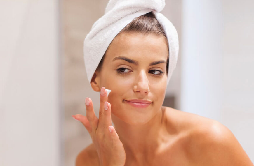 How to avoid the Top 15 Skincare Mistakes That Accelerate Aging